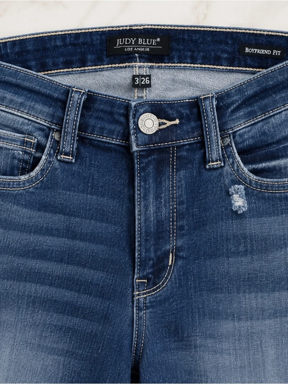 Judy Blue Boyfriend Fit Distressed Jeans Size 3/26 NWT Condition